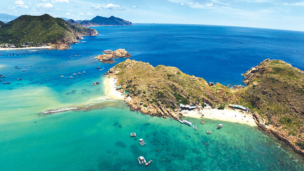TOUR DU LỊCH PHÚ YÊN - BÌNH ĐỊNH TÀU HỎA 3 NGÀY 3 ĐÊM