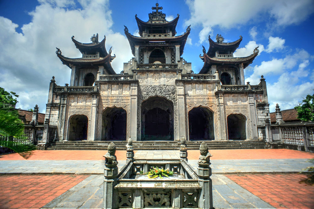 TOUR DU LỊCH HÀNH HƯƠNG MIỀN BẮC:TP.HỒ CHÍ MINH– SỞ KIỆN (HÀ NAM) – PHÁT DIỆM (NINH BÌNH) – NINH CƯỜNG (NAM ĐỊNH) – SAPA – HẠ LONG
